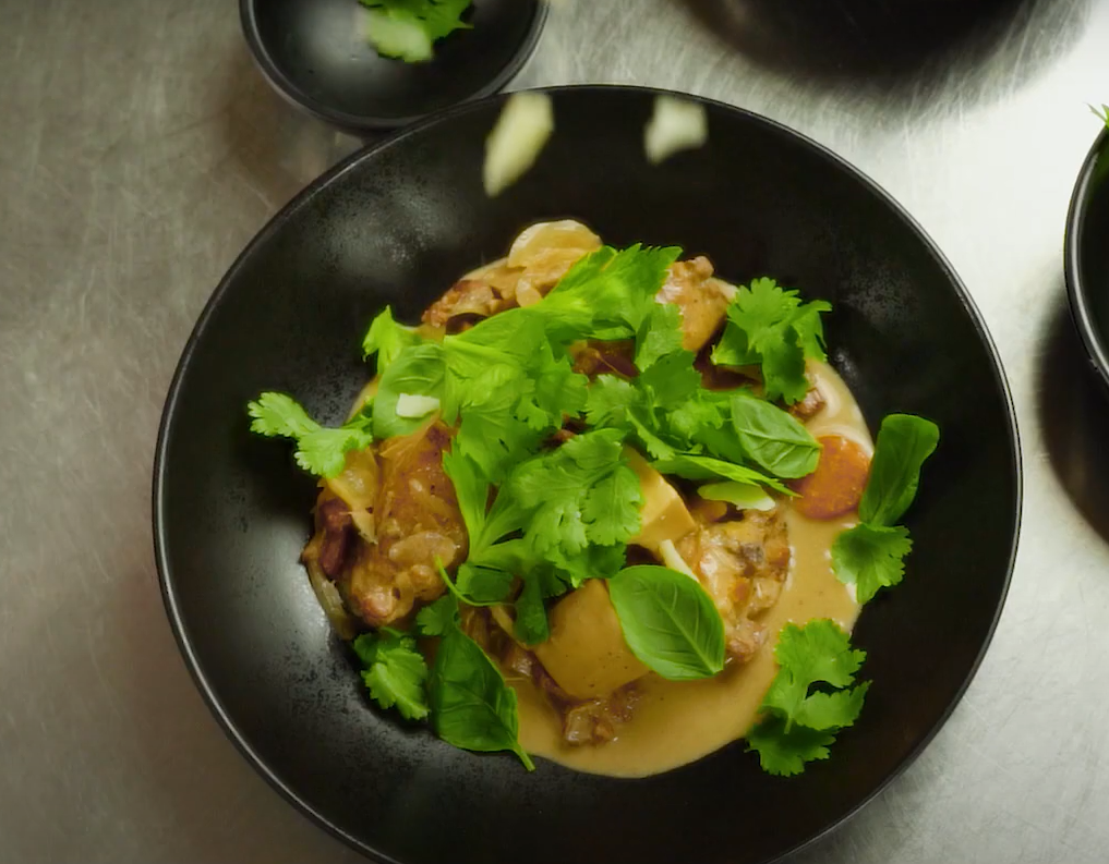 Фрікасе з кролика з лісовими грибами