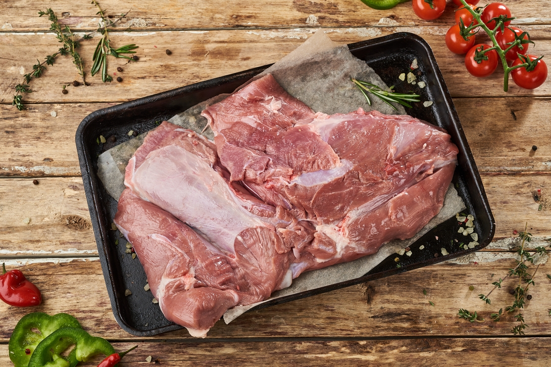 Лопатка теляча